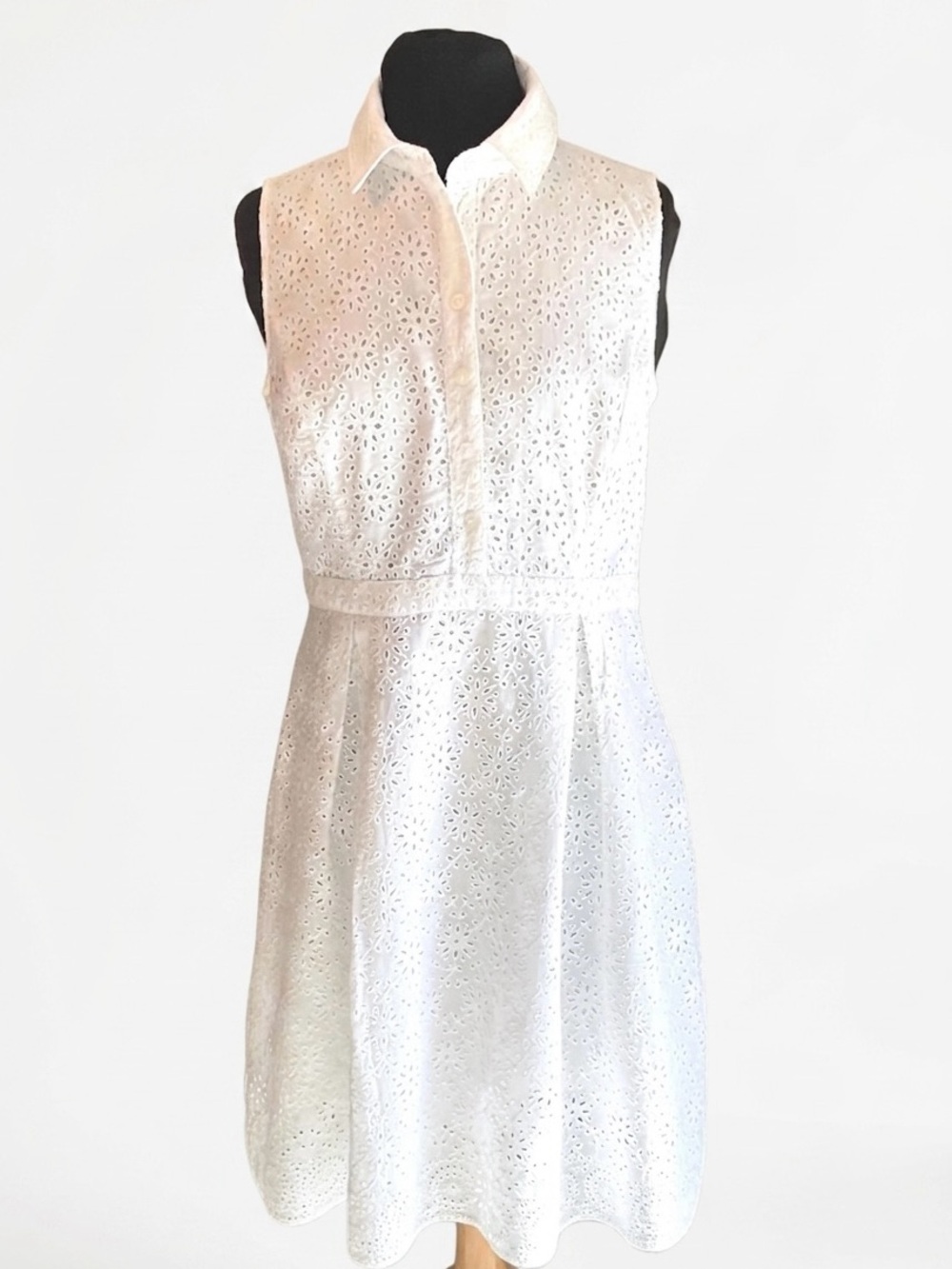 Lauren Ralph Lauren White Eyelet Sleeveless Shirt Dress Size 4 - Picture 2 of 8